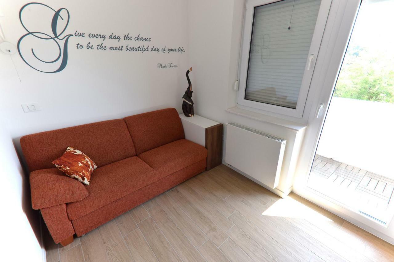 Apartment Vostan พูลา ภายนอก รูปภาพ